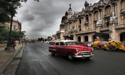 Zdjecie KUBA / Havana / Havana / Kubaskie samochody