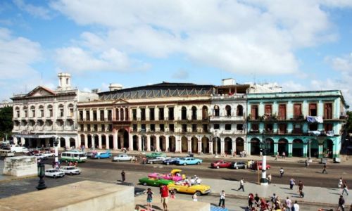 Zdjęcie KUBA / Hawana / Stara Hawana / Z drugiej strony Kapitolu