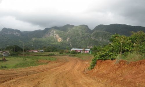 Zdjecie KUBA / Prowincja Pinar del Rio / Dolina Viniales / Bajeczny kras na Kubie