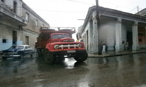 Zdjecie KUBA / Havana / Havana / Havana w Deszczu