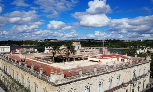 Zdjęcie KUBA / płn. Kuba / Havana Vieja / Widok z restauracji hotelu Ambos Mundos