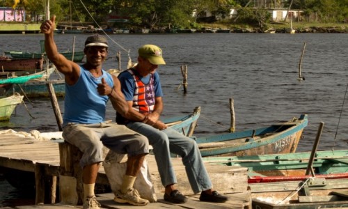 Zdjcie KUBA / Prowincja Matanzas / Playa Larga / Kubascy rybacy