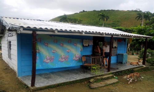 Zdjęcie KUBA / południowa Kuba / w drodze do Tinidadu / Domek w górach