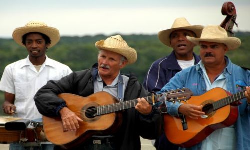 Zdjęcie KUBA / brak / Na drodze do Hawany / Muzyke mają