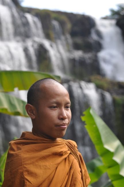 Zdjęcia: okolice Pakse, Bolaven, Przy wodospadzie, LAOS Zdjęcia: okolice Pakse, Bolaven, Przy wodospadzie, LAOS