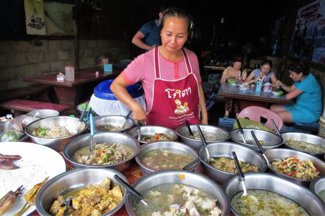 Zdj cia: Luangprabang, Super restauracja, LAOS
