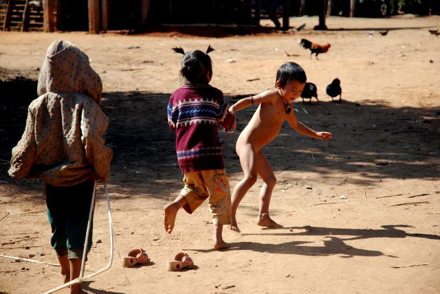 Zdjęcia: wioska gdzieś w środku dżungli, północ, rożnica temperatur:) , LAOS Zdjęcia: wioska gdzieś w środku dżungli, północ, rożnica temperatur:) , LAOS