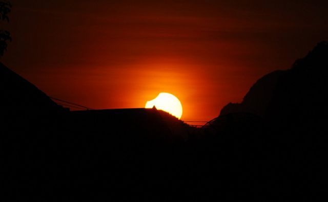 Zdjęcia: Vang Vieng, eclipse, LAOS Zdjęcia: Vang Vieng, eclipse, LAOS