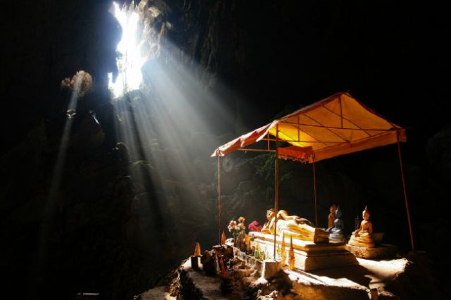 Zdjęcia: Poukham Cave, Oświecony Buddha, LAOS Zdjęcia: Poukham Cave, Oświecony Buddha, LAOS