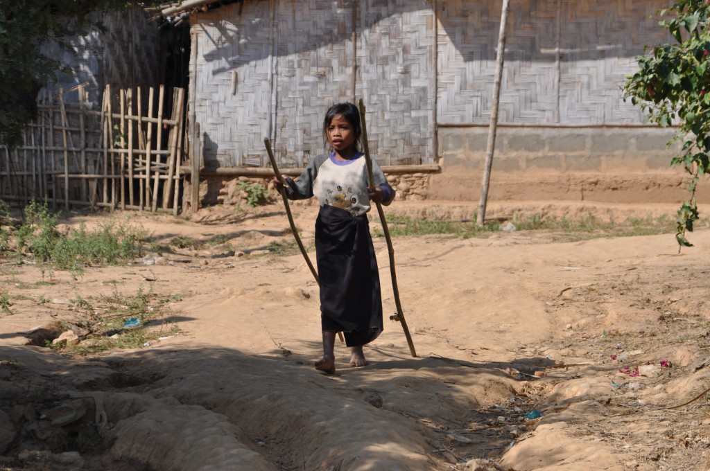 Zdjęcia: wioska przy Mekongu, północny Laos, W wiosce, LAOS Zdjęcia: wioska przy Mekongu, północny Laos, W wiosce, LAOS