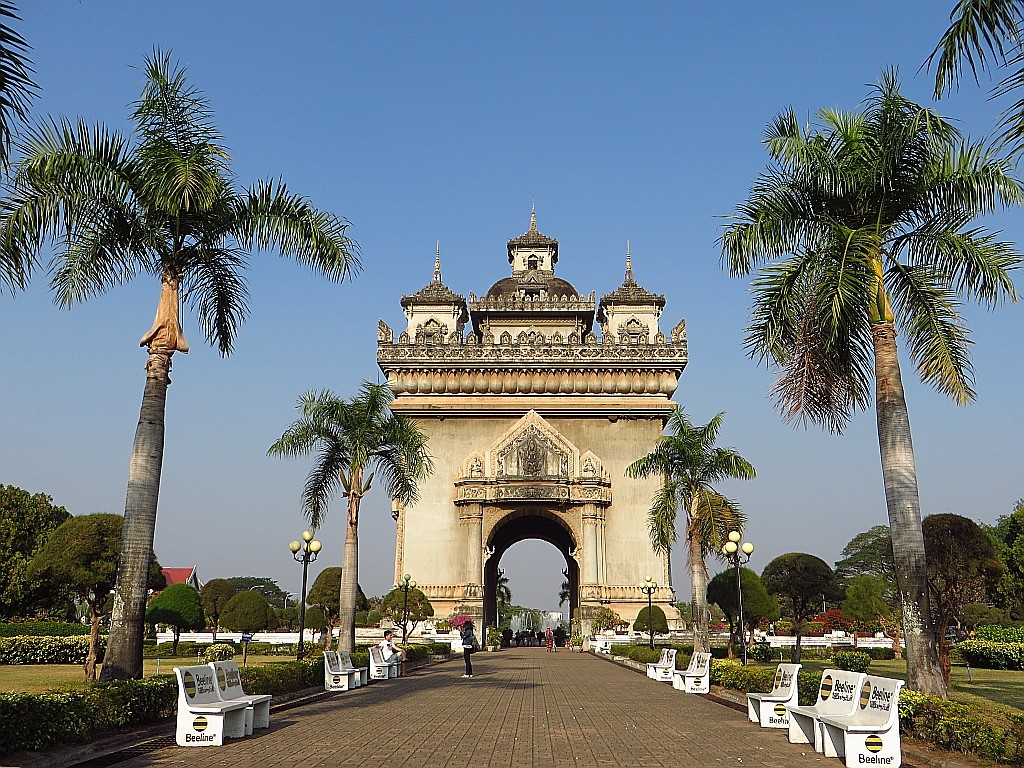 Zdjęcia: Vientiane, Laos północny, Patuxay - pomnik zwycięstwa, LAOS Zdjęcia: Vientiane, Laos północny, Patuxay - pomnik zwycięstwa, LAOS