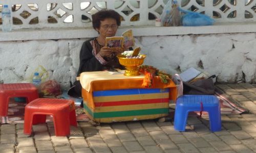 Zdjecie LAOS / Vientian / Vientian / Laotaska Pani Wrka