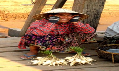 Zdjcie LAOS / Laos / Champasak / Pani sprzedawczyni