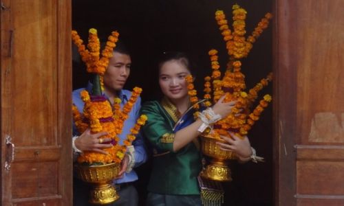 Zdjecie LAOS / - / Nong Khiaw / para moda
