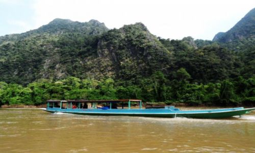 Zdjcie LAOS / N / N / w strone Viet namu