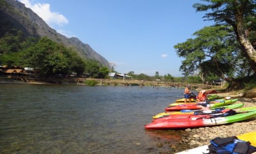 Zdj�cie LAOS / Laos p�nocny / okolice Vang Vieng / rzeka Song