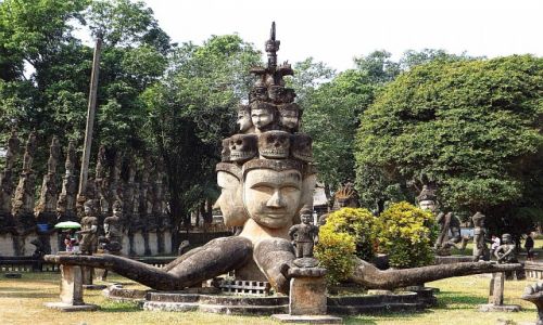 Zdjcie LAOS / Laos pnocny / okolice Vientiane / Park Buddy