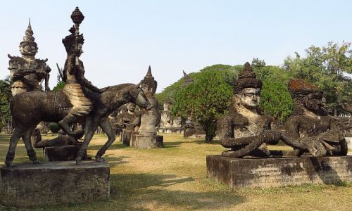 Zdjcie LAOS / Laos pnocny / okolice Vientiane / Park Buddy