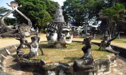Zdjcie LAOS / Laos pnocny / okolice Vientiane / Park Buddy