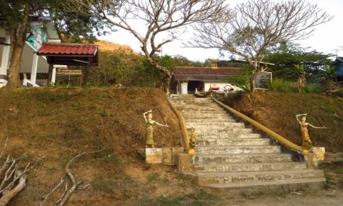 Zdjęcie LAOS / Laos północny / Nong Khiaw / Wat w Nong Khiaw