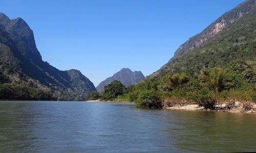Zdjcie LAOS / Laos pnocny / okolice Nong Khiaw / przeomy rzeki Ou