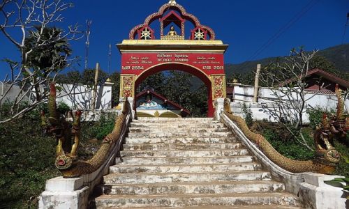 Zdjcie LAOS / Laos pnocny / okolice Nong Khiaw / wioska Muang Ngoi Neua