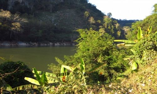 Zdjęcie LAOS / Laos północny / Nong Khiaw / spacer brzegiem rzeki Ou