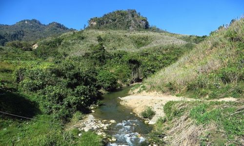 Zdjcie LAOS / Laos pnocny / trasa Vang Vieng - Luang Prabang / obrazki z Laosu
