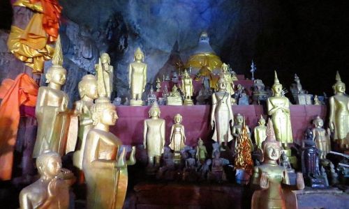 Zdjcie LAOS / Laos pnocny / okolice Luang Prabang / grota grna