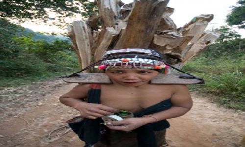 Zdjęcie LAOS / brak / Kobieta z plemienia AKHA / FOTO 5
