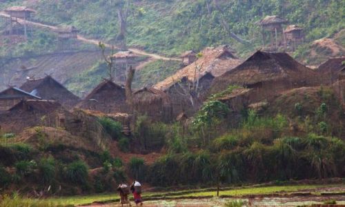Zdjecie LAOS / brak / Wioska ludu Akha / AKHA
