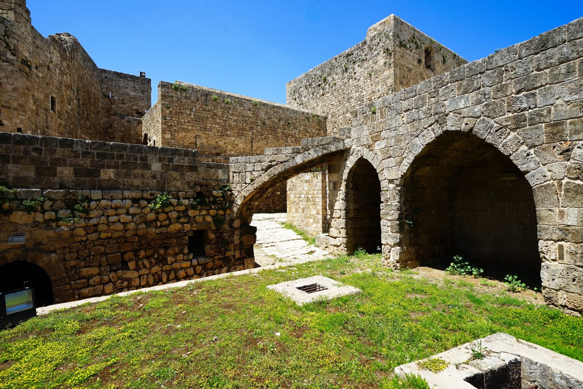Zdjęcia: Trypolis, Dystrykt Kada, Zamek św. Rajmunda de Saint-Gilles, LIBAN Zdjęcia: Trypolis, Dystrykt Kada, Zamek św. Rajmunda de Saint-Gilles, LIBAN