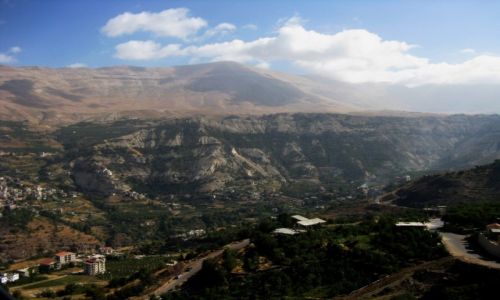 Zdjęcie LIBAN / - / Becharre / Święta Dolina -  Wadi Kadisza