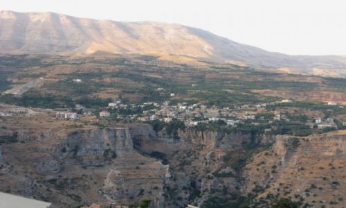 Zdjęcie LIBAN / - / Becharre / Święta Dolina -  Wadi Kadisza 2