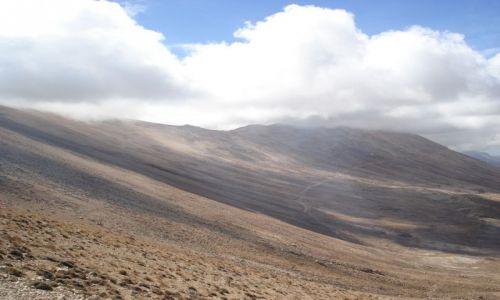 Zdjecie LIBAN / Pnocny Liban / okolice Bcharre / Niskie chmury