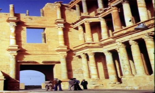 Zdjęcie LIBIA / trypolitania / Sabratha / w amfiteatrze
