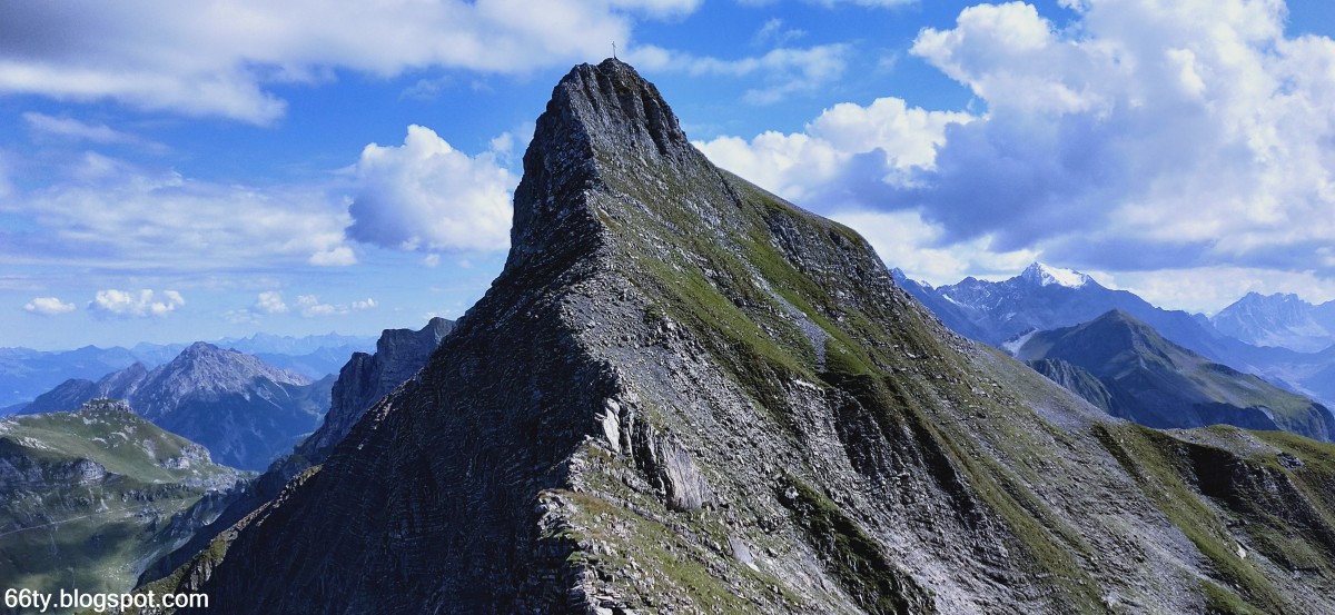 Zdjęcia: Hinter Grauspitz (2574 m.), Alpy Wschodnie, W drodze na Grauspitz..., LIECHTENSTEIN Zdjęcia: Hinter Grauspitz (2574 m.), Alpy Wschodnie, W drodze na Grauspitz..., LIECHTENSTEIN