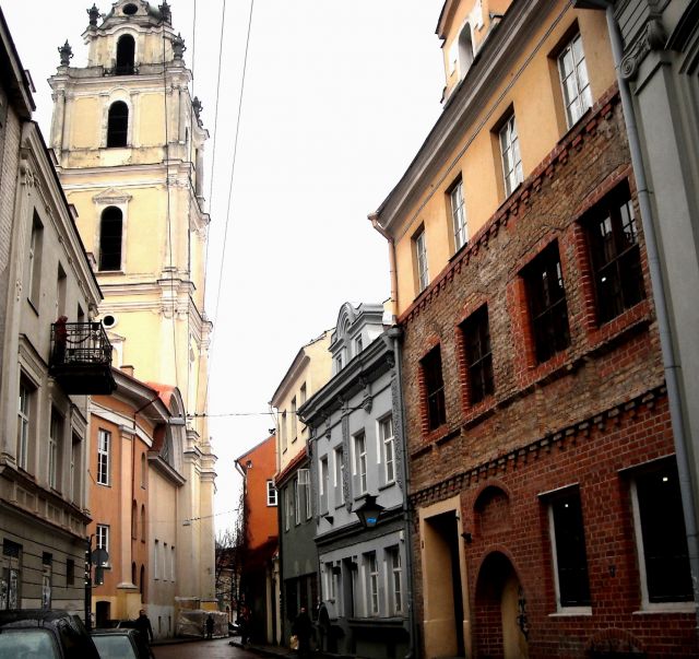 Zdjęcia: Stare Miasto- Dzielnica Żydowska, Wilno, jesienne Wilno- jedna z uliczek, LITWA Zdjęcia: Stare Miasto- Dzielnica Żydowska, Wilno, jesienne Wilno- jedna z uliczek, LITWA