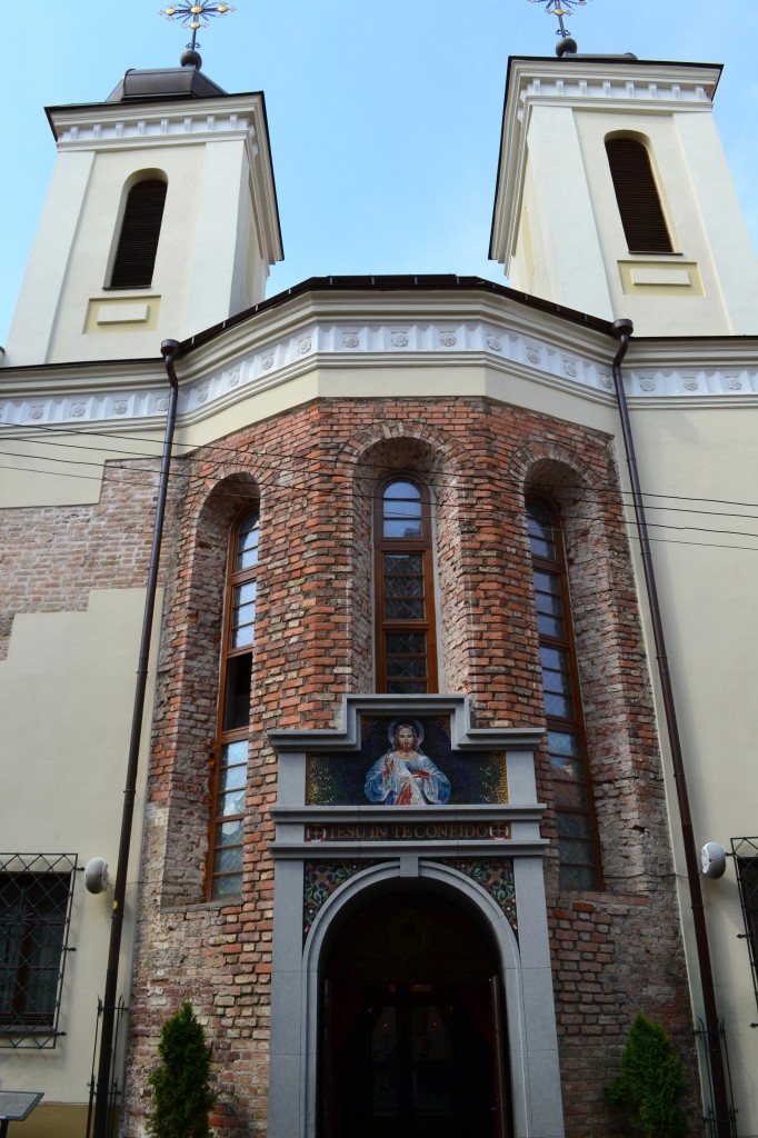 Zdjęcia: Wilno, okręg wileński, Sanktuarium w niewielkim kościele, LITWA Zdjęcia: Wilno, okręg wileński, Sanktuarium w niewielkim kościele, LITWA