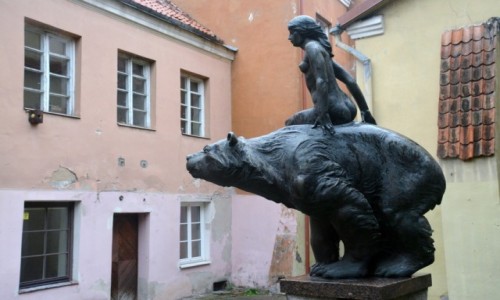Zdjecie LITWA / Stolica / Wilno / Lokis i dziewica?