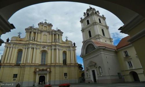 Zdj�cie LITWA / Wilno. / Wilno. / Wilno - ko�ci� �w. Jana Chrzciciela i Jana Ewangelisty.