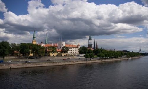 Zdjecie OTWA / - / Ryga / Odbudowany zamek (siedziba prezydenta) 