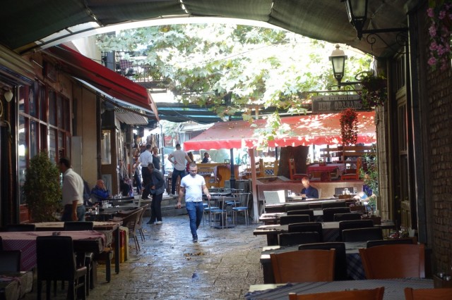 Zdj cia: Skopje, Restauracyjki w Starej Czarsziji, MACEDONIA