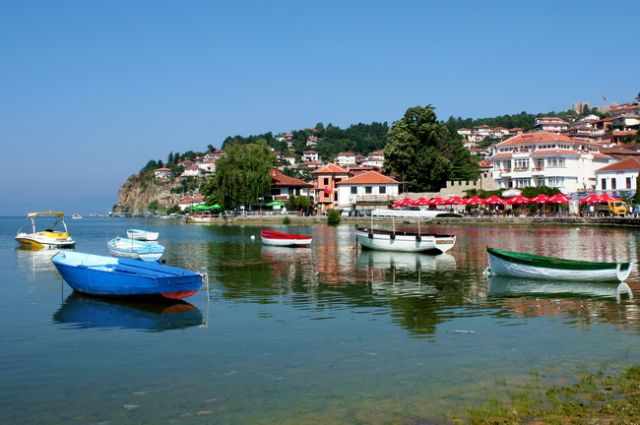 Zdjęcia: Ochryda, Niebieska łódka, MACEDONIA Zdjęcia: Ochryda, Niebieska łódka, MACEDONIA