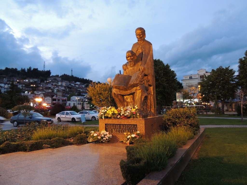 Zdjęcia: Ohryd, Ohryd, Pomnik Cyryla i Metodego, MACEDONIA Zdjęcia: Ohryd, Ohryd, Pomnik Cyryla i Metodego, MACEDONIA