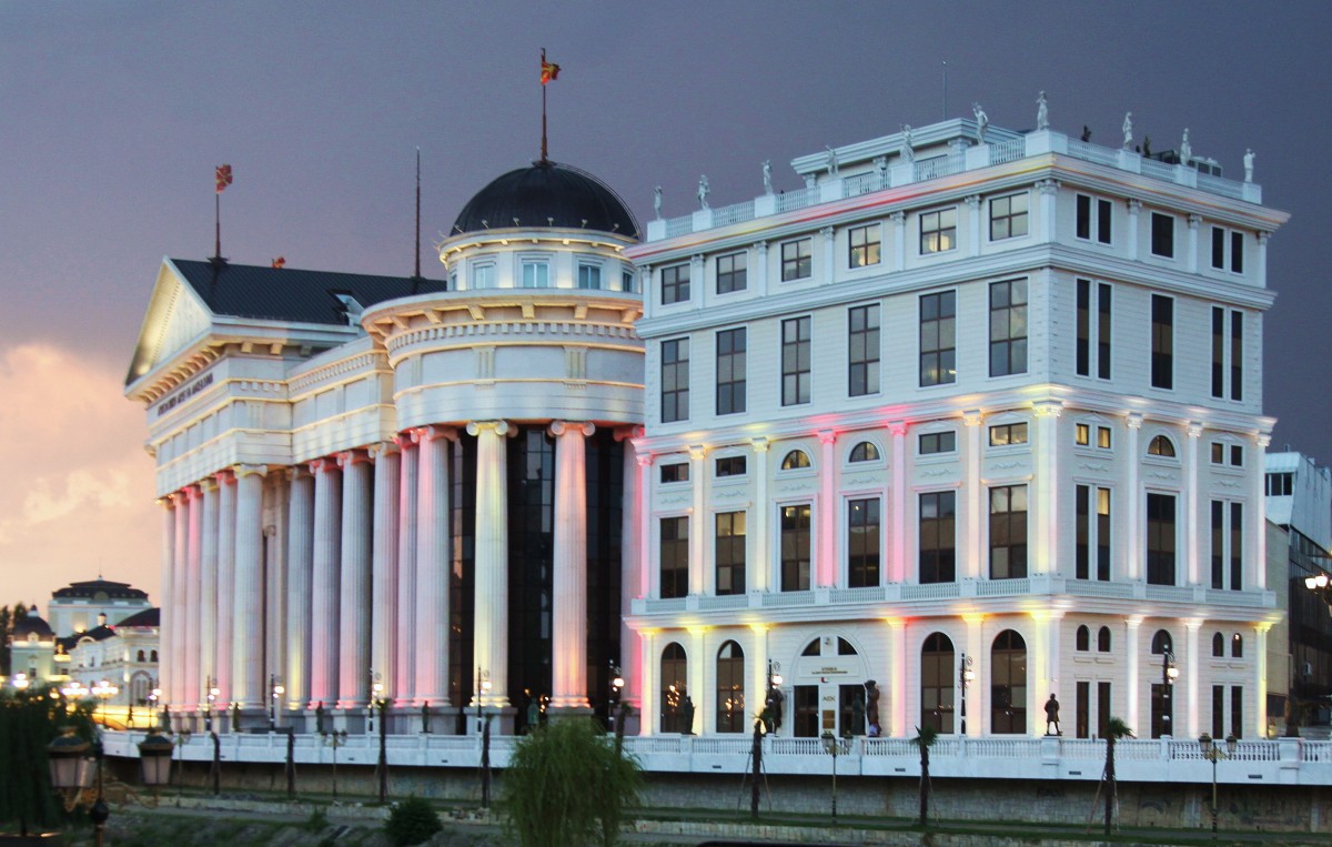 Zdjęcia: Nad rzeką Wardar, Skopje, Iluminacje, MACEDONIA Zdjęcia: Nad rzeką Wardar, Skopje, Iluminacje, MACEDONIA