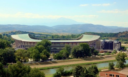 Zdjcie MACEDONIA / Skopje / Rzeka Wardar / Arena Narodowa im. Filipa II Macedoskiego