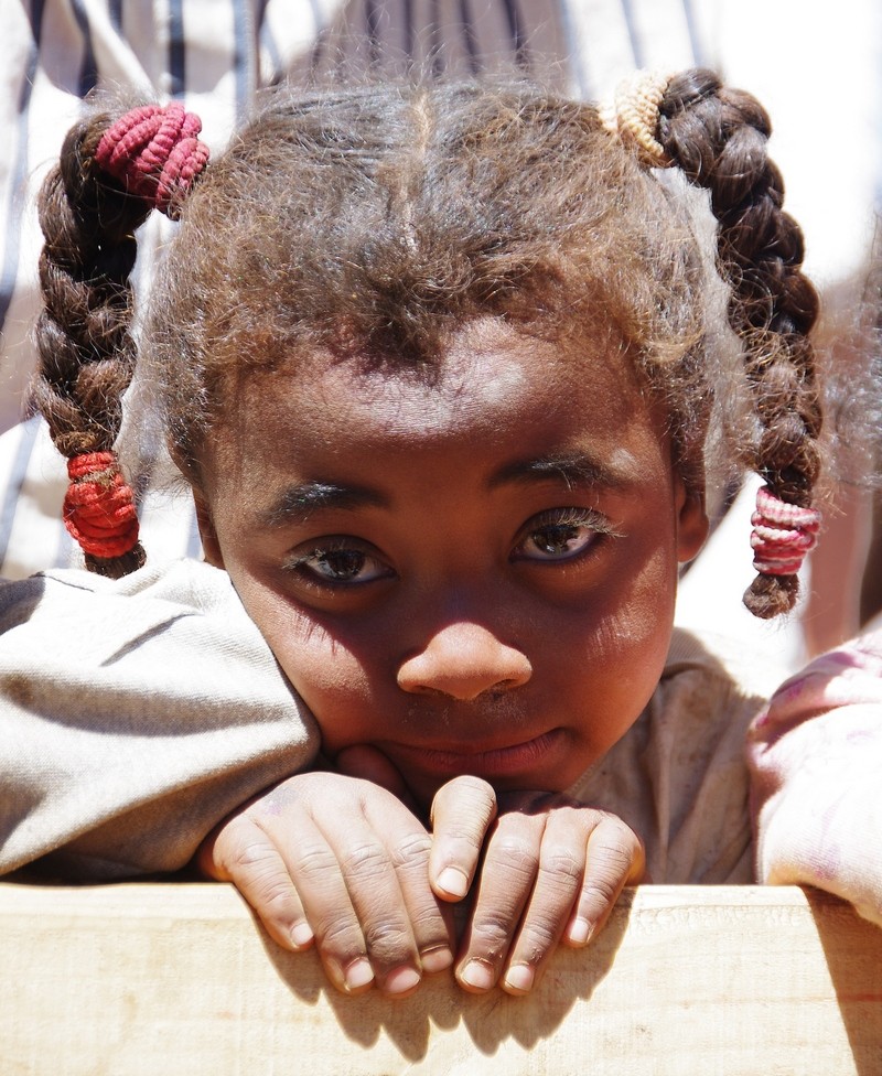 Zdjęcia: Antsirabe, Dziewczynka, MADAGASKAR Zdjęcia: Antsirabe, Dziewczynka, MADAGASKAR