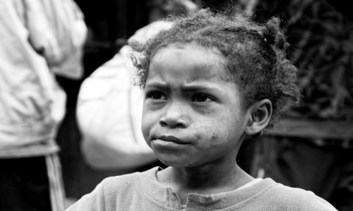 Zdjecie MADAGASKAR / Fianarantsoa-Manakara / gdzie na trasie pocigu / Zamylona