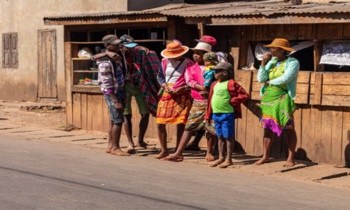 Zdjecie MADAGASKAR / Madagaskar centralny / Ambohimahasoa / Pogawdka znajomych 